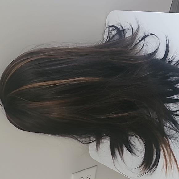 Wig - Picture 4 of 5